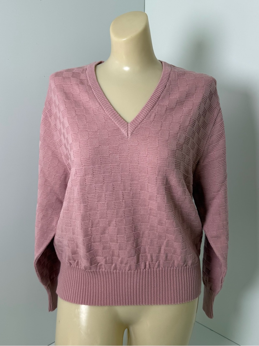 Vtg Cote D’Azur Philadelphia Lightweight Pink 100% Pure New Wool Sweater Size 38